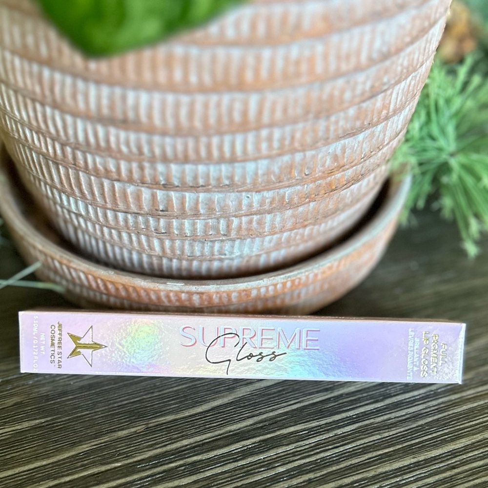 Jeffree Star Celebrity Skin Supreme Gloss!